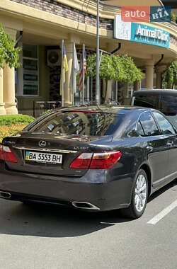 Седан Lexus LS 2010 в Киеве