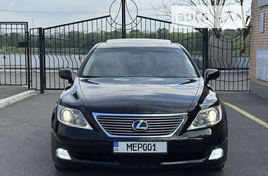 Седан Lexus LS 2007 в Киеве