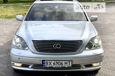 Седан Lexus LS 2004 в Теофиполе