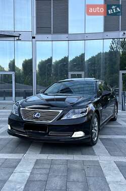 Седан Lexus LS 2008 в Киеве