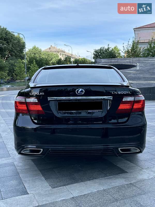 Седан Lexus LS 2008 в Киеве