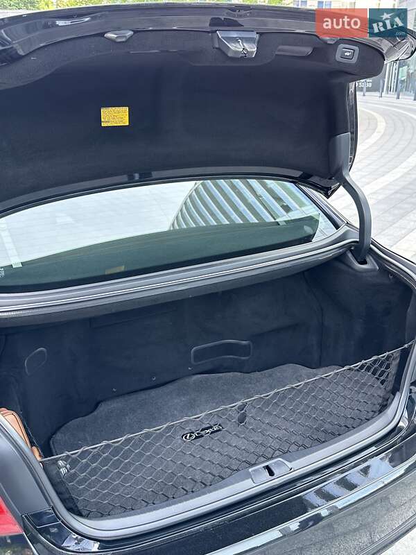 Седан Lexus LS 2008 в Киеве