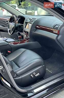 Седан Lexus LS 2008 в Киеве