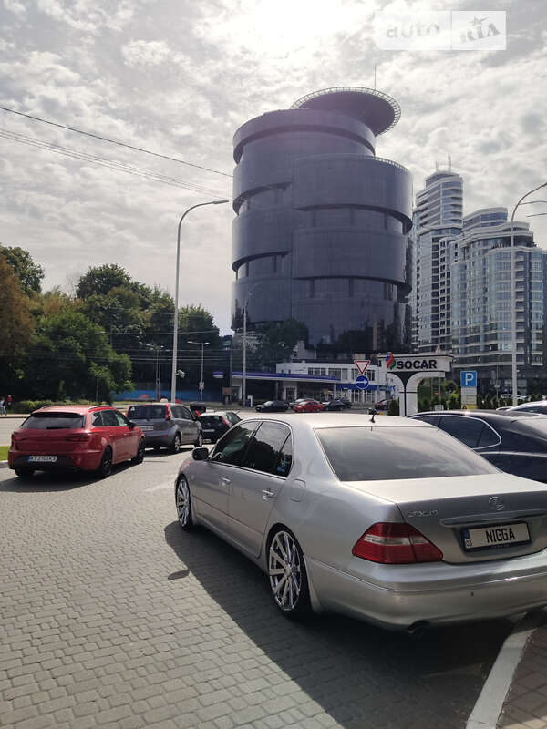 Седан Lexus LS 2003 в Киеве