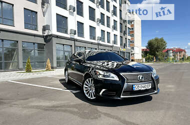 Седан Lexus LS 2013 в Чернігові