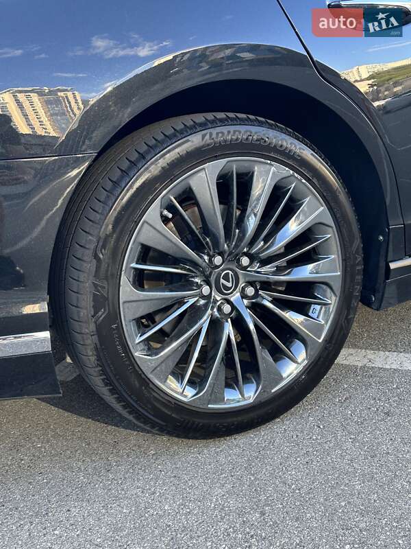 Седан Lexus LS 2018 в Киеве фото 20 Седан Lexus LS 2018 в Киеве