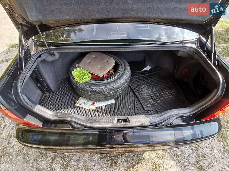 Седан Lexus LS 2003 в Василькове