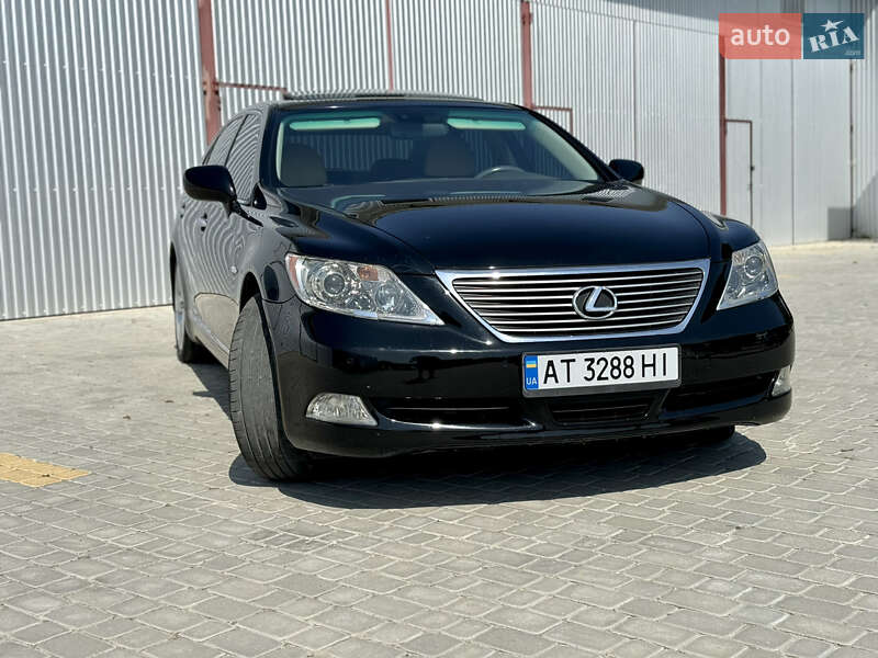 Седан Lexus LS 2008 в Коломые