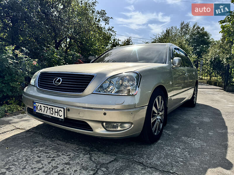 Седан Lexus LS 2002 в Вишгороді