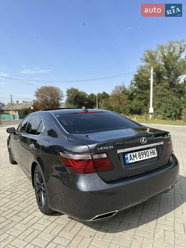 Седан Lexus LS 2007 в Житомирі
