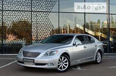 Седан Lexus LS 2007 в Киеве