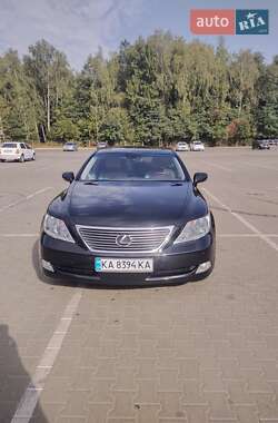 Седан Lexus LS 2008 в Чернигове