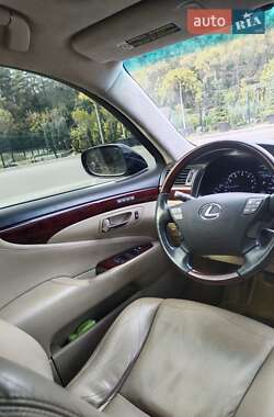 Седан Lexus LS 2008 в Чернигове