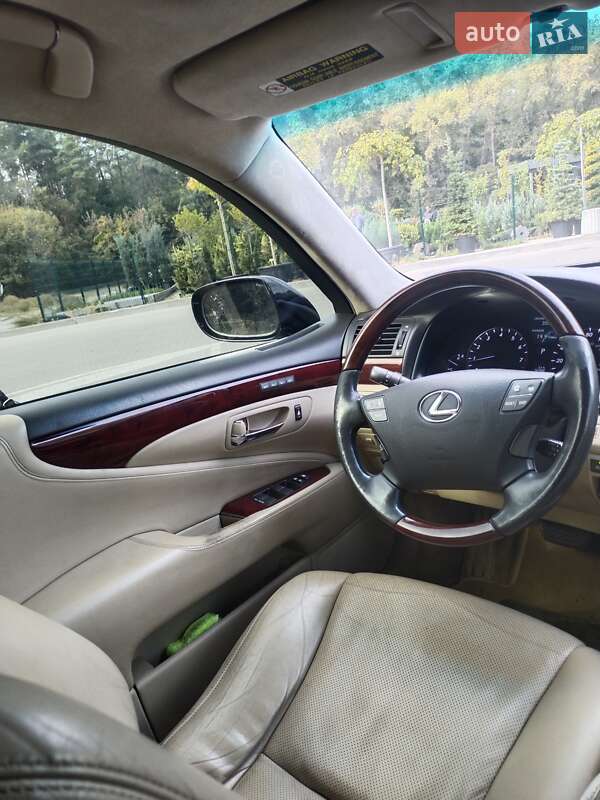 Седан Lexus LS 2008 в Чернигове