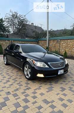 Седан Lexus LS 2007 в Могилев-Подольске