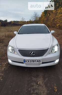 Седан Lexus LS 2008 в Чугуеве