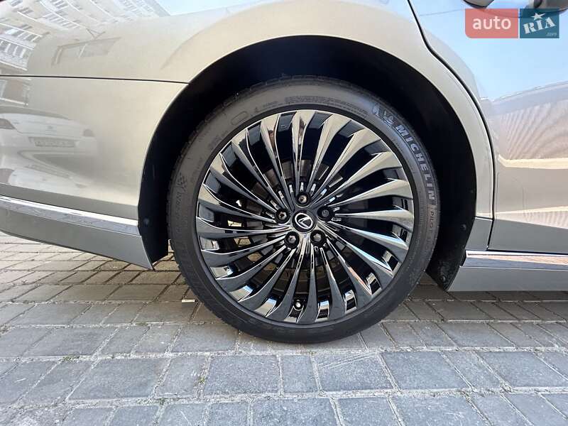 Седан Lexus LS 2018 в Одессе