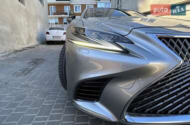Седан Lexus LS 2018 в 