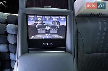 Седан Lexus LS 2018 в 
