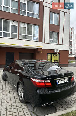 Седан Lexus LS 2008 в 