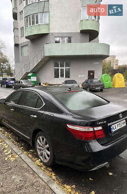 Седан Lexus LS 2007 в Киеве