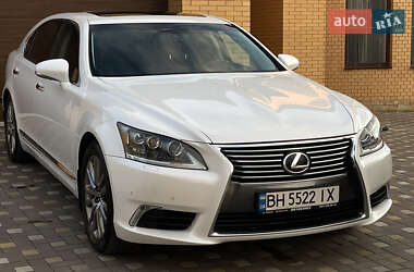 Седан Lexus LS 2013 в Ізмаїлі