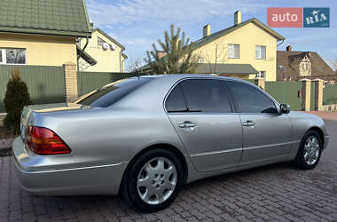 Седан Lexus LS 2003 в Чернівцях