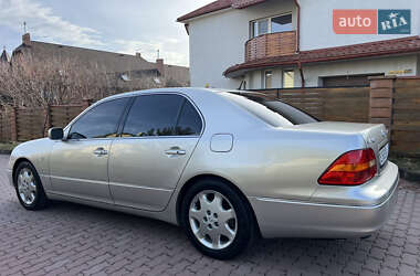 Седан Lexus LS 2003 в Чернівцях