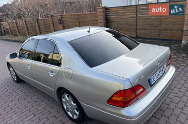 Седан Lexus LS 2003 в Чернівцях