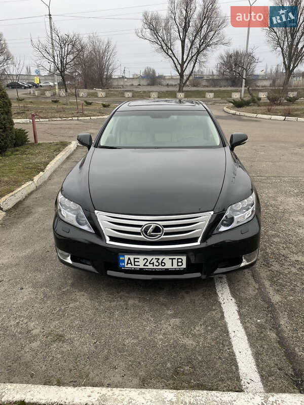 Седан Lexus LS 2012 в Днепре
