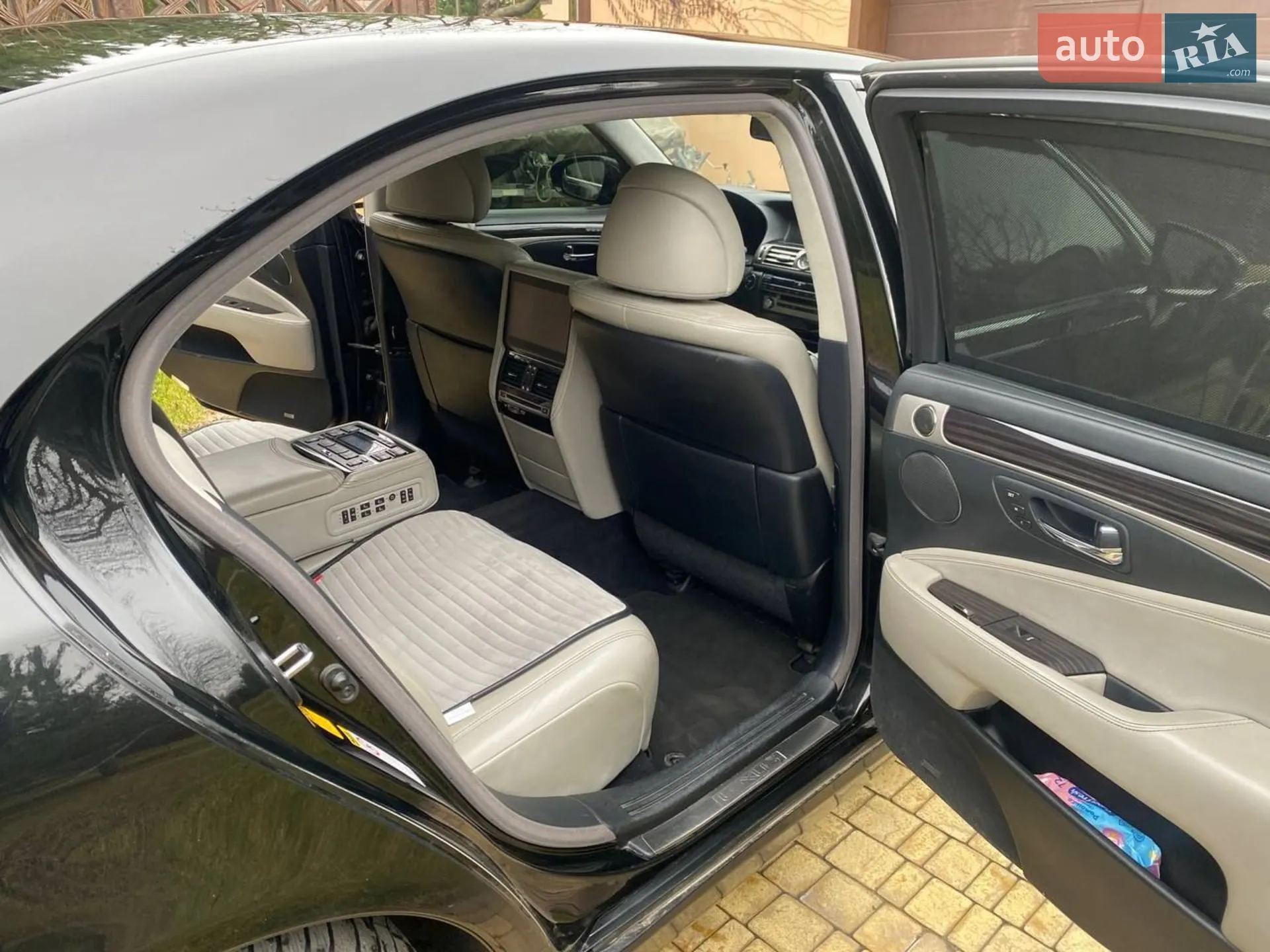 2013 Lexus LS - мініатюра 4