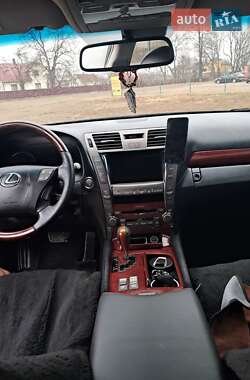 Седан Lexus LS 2007 в Чернівцях