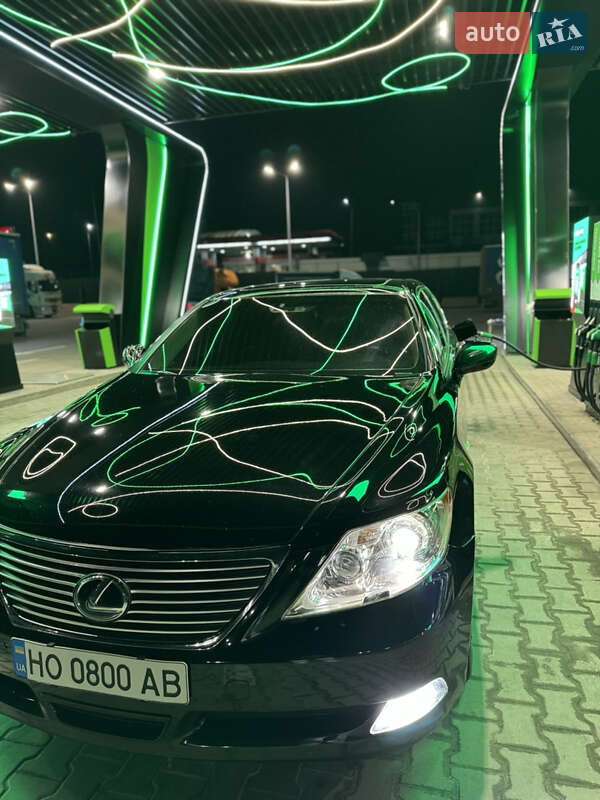 Седан Lexus LS 2007 в Тернополі