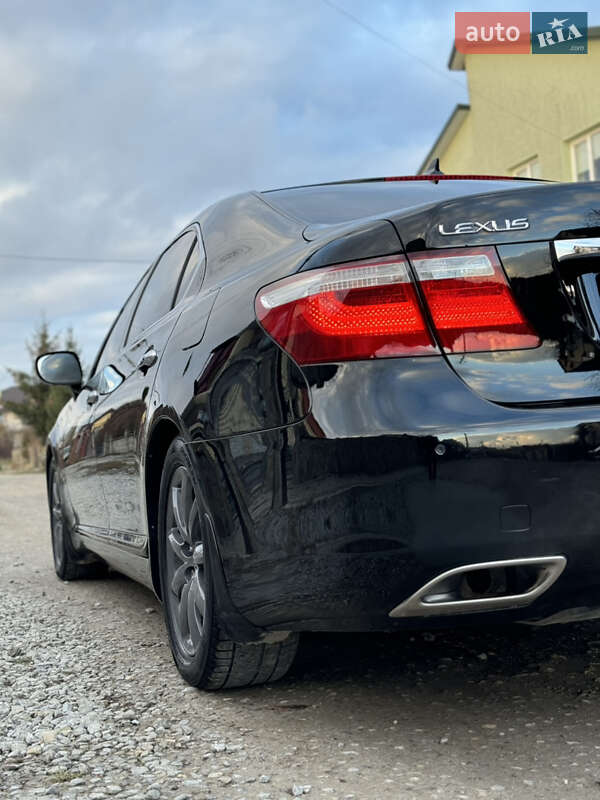 Седан Lexus LS 2007 в Тернополі