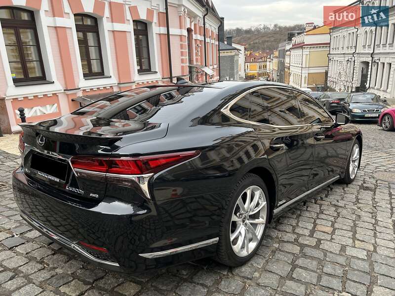 Седан Lexus LS 2017 в Киеве
