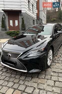 Седан Lexus LS 2017 в Киеве