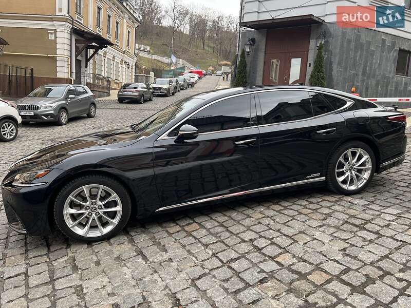 Седан Lexus LS 2017 в Киеве