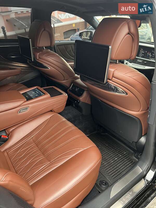 Седан Lexus LS 2017 в Киеве