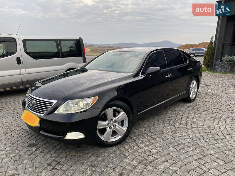 Седан Lexus LS 2007 в Ужгороде