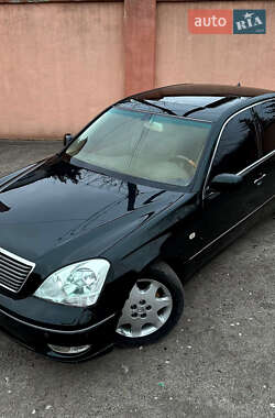 Седан Lexus LS 2001 в 