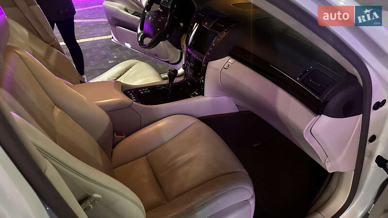 Седан Lexus LS 2007 в Одессе