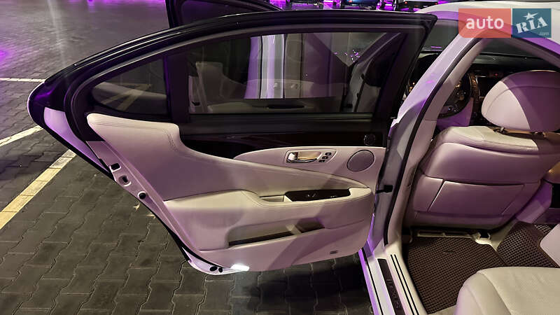 Седан Lexus LS 2007 в Одессе