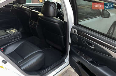 Седан Lexus LS 2013 в 
