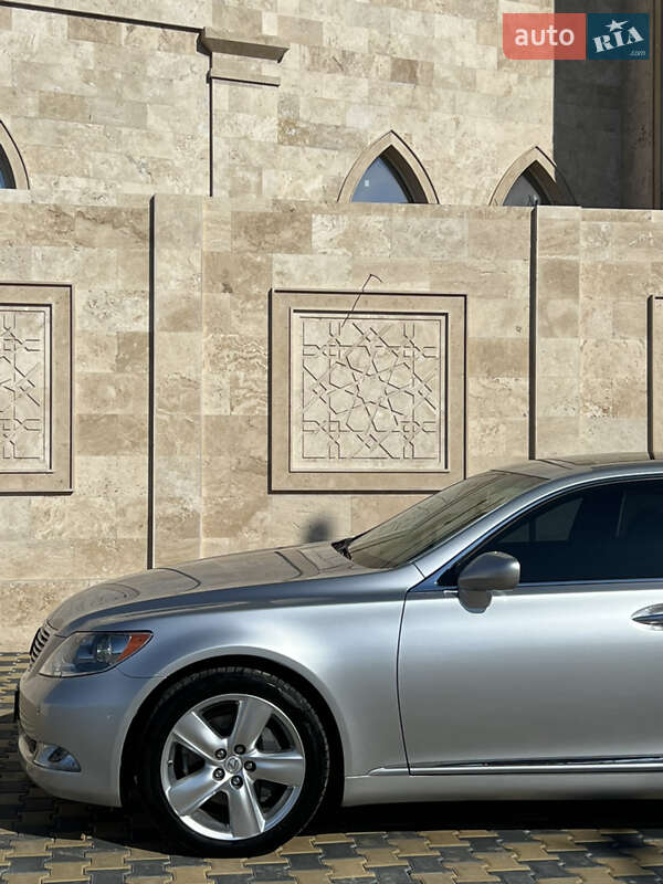 Седан Lexus LS 2007 в Одесі