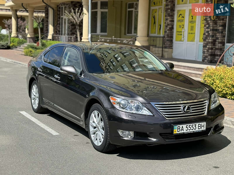 Lexus LS 2010