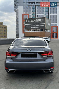 Седан Lexus LS 2014 в 
