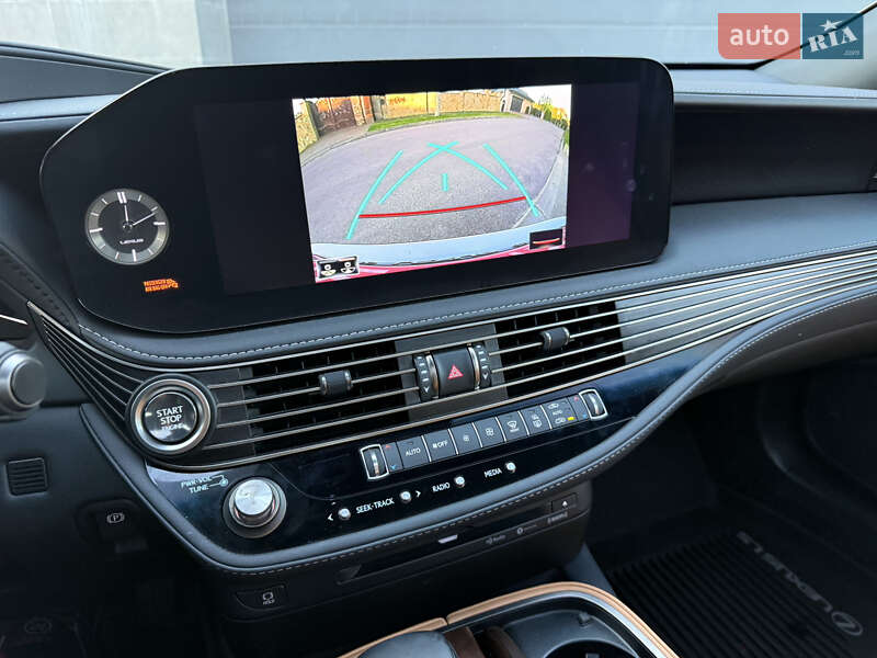 Седан Lexus LS 2022 в Ровно