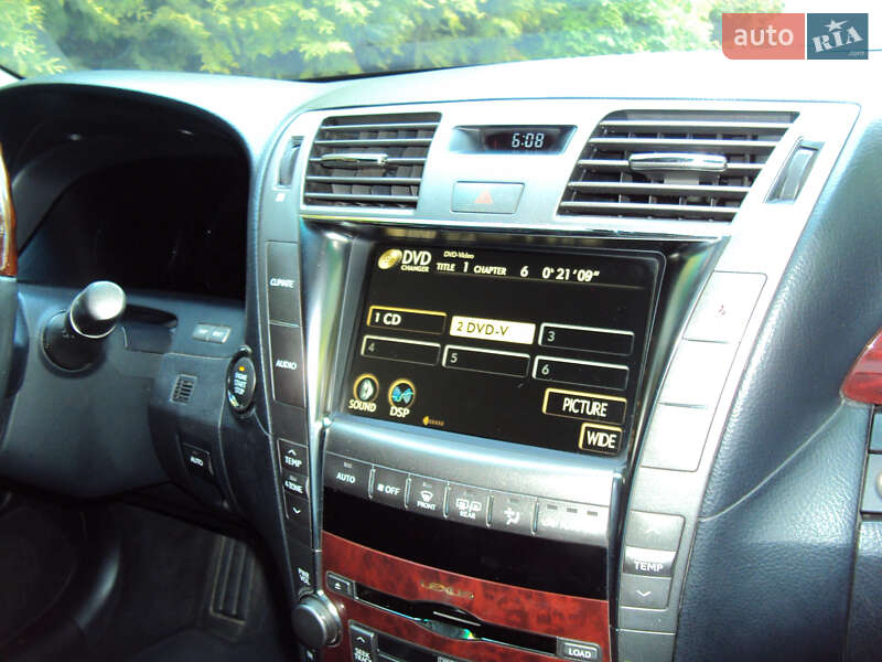 Седан Lexus LS 2008 в Дніпрі