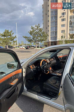 Седан Lexus LS 2002 в 