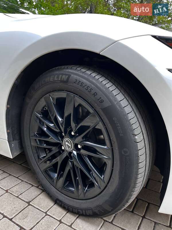 Седан Lexus LS 2019 в Одессе